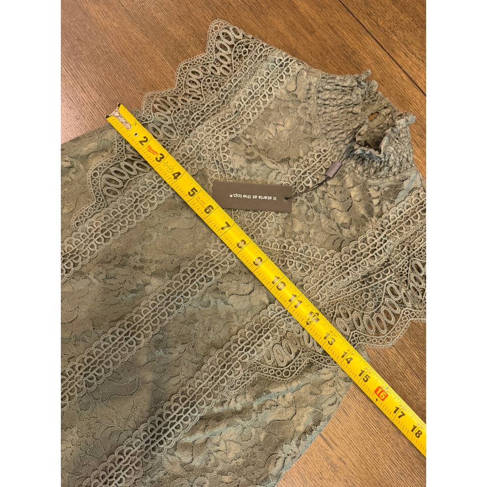 Cable & Gauge Sage Green Lace Mock‎ Neck Sleeveless Top XS NWT - Picture 7 of 8